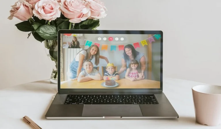 Tips Mengatur Acara Paskah Virtual yang Sukses